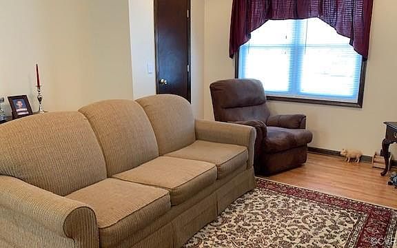 4th image of 3708 Braebrook Ct