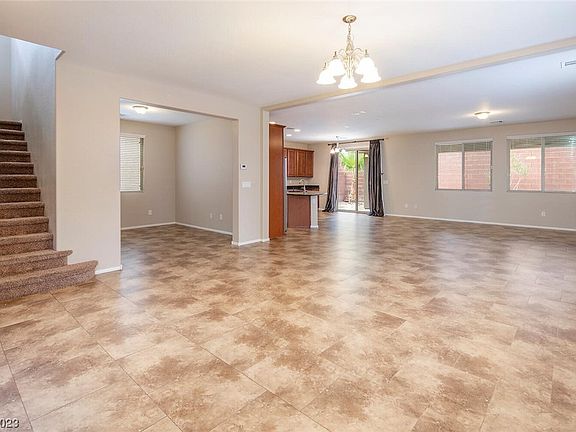 3rd image of 10422 Timber Star Ln