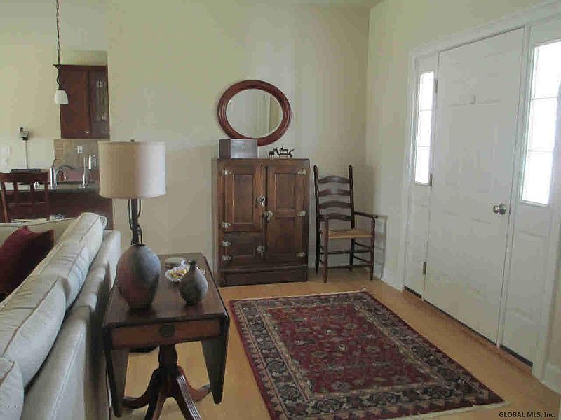 3rd image of 12 Old Mill Court