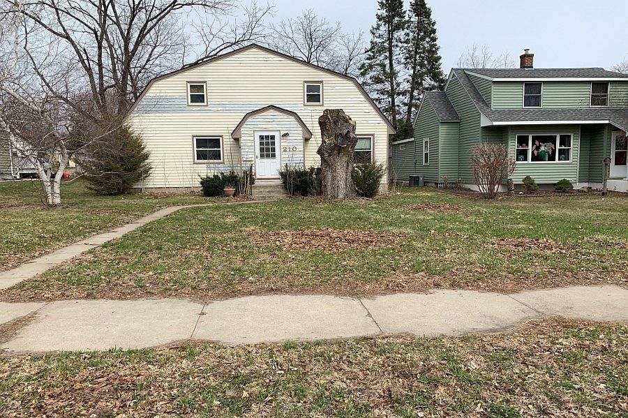 1st image of 210 N Garden St