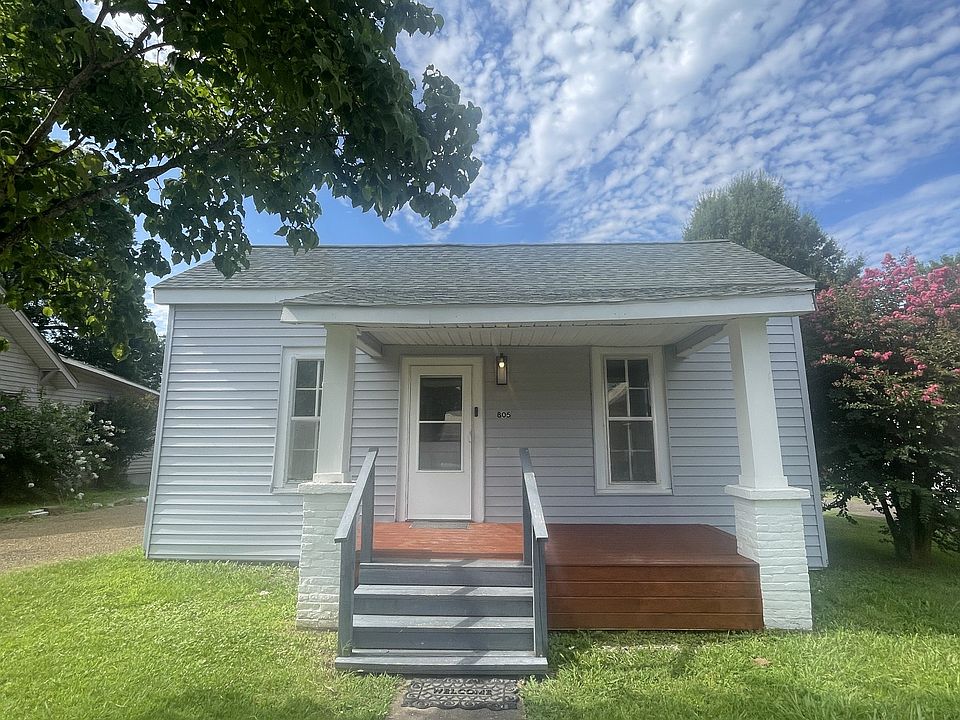 1st image of 805 E Todd St