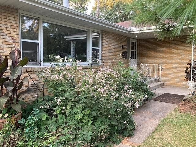 2nd image of 1706 Sachtjen St