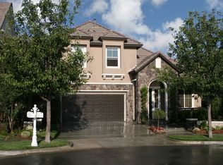 4 Sterling Gln, Mission Viejo, CA 92694