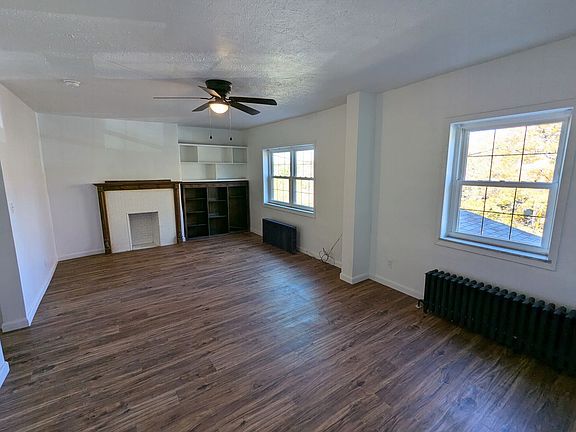 4th image of 5826 Burchfield Ave #2