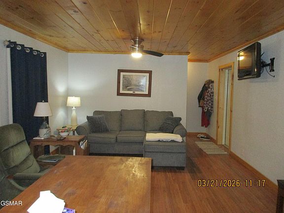 2nd image of 4902 Bogard Rd