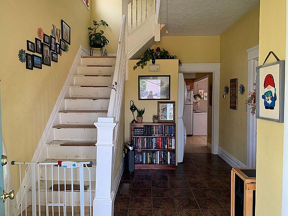 2nd image of 1115 33rd St