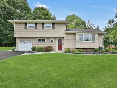 15 Surrey Court, New City, NY, 10956