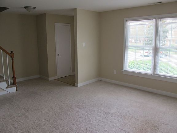3rd image of 2205 Kingsbrook Dr