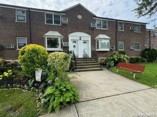 252-34 58 Avenue #156, Little Neck, NY 11362