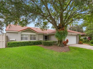 477 Genoa Cir NE, Saint Petersburg, FL 33703