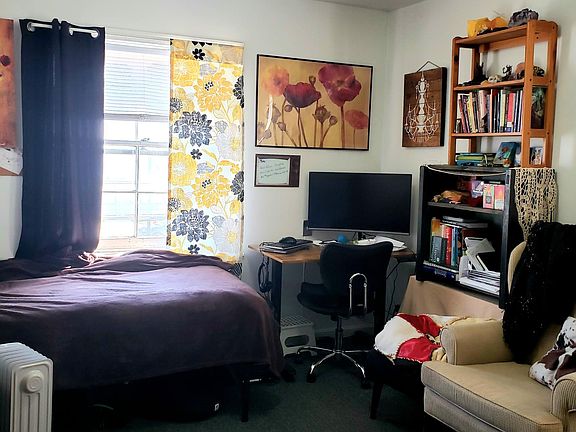 3rd image of 1400 E Capitol Dr APT 3