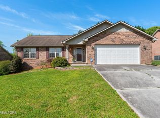 1311 Bexley Dr, Maryville, TN 37803