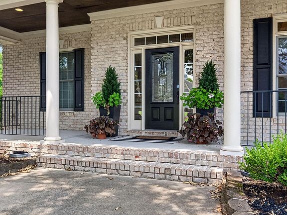 3rd image of 508 Grand Prince Ln