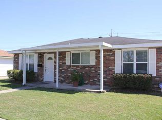 505 Willowbrook Dr, Gretna, LA 70056
