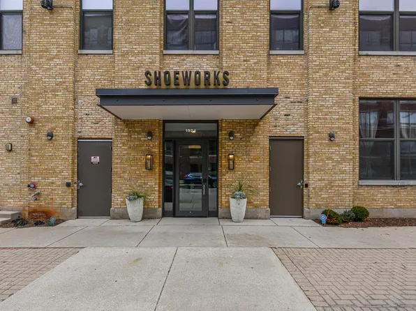 1924 North Hubbard STREET #403, Milwaukee, WI 53212