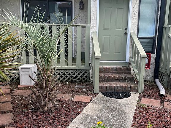 2nd image of 303 20th Ave. S #206