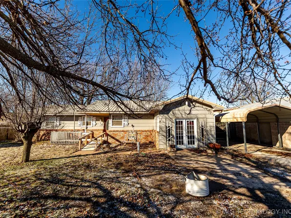 718 S Rose Ave, Glencoe, OK 74032