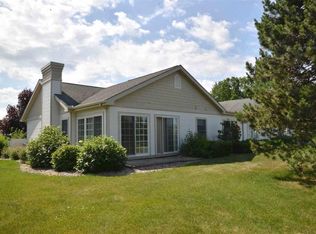 590 Meadowview Ln, Elk Rapids, MI 49629