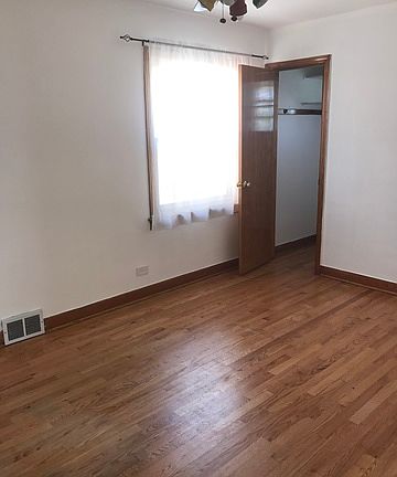 4th image of 6738 S Keeler Ave