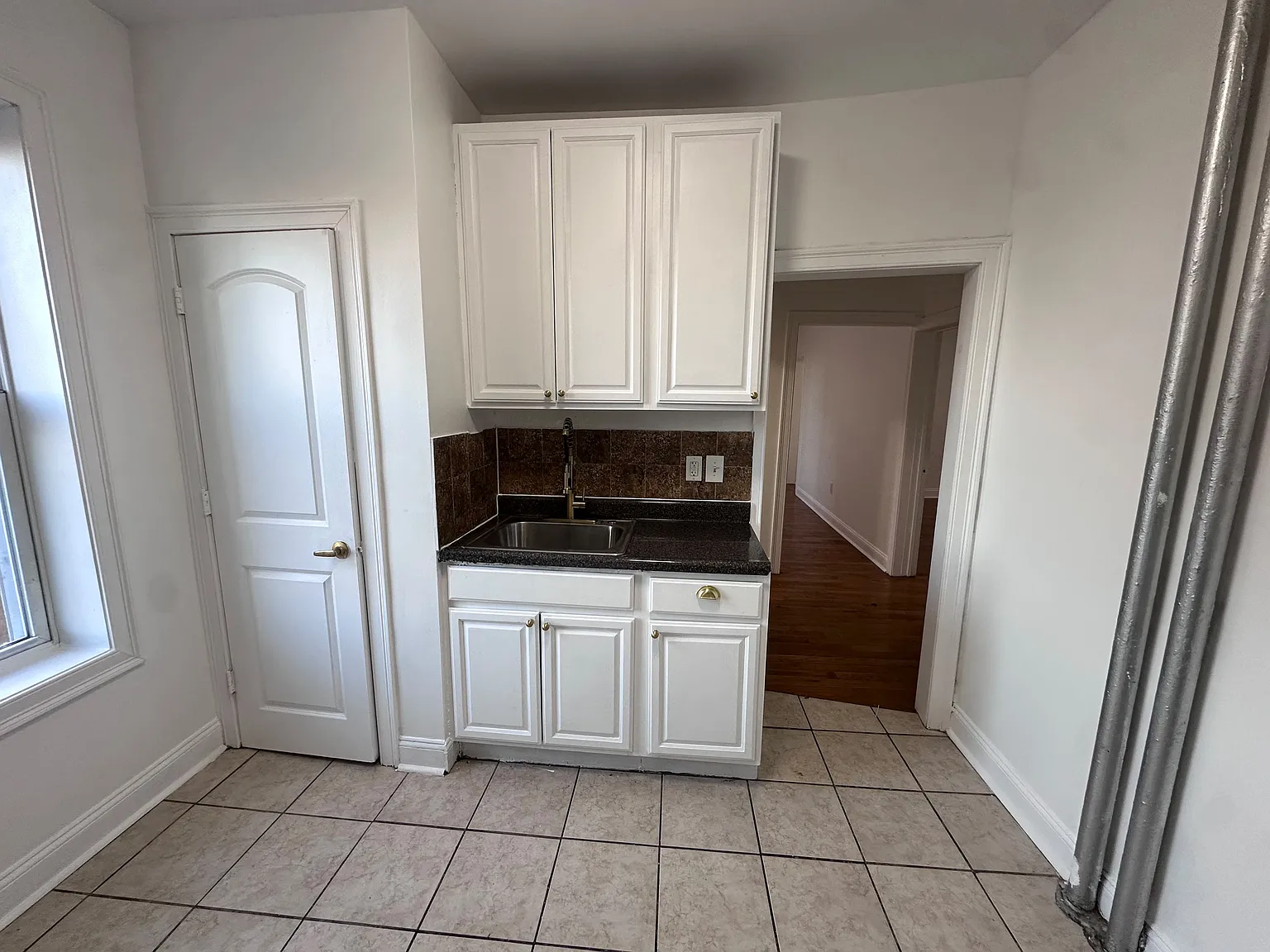 15 Gifford Avenue — Photo 2