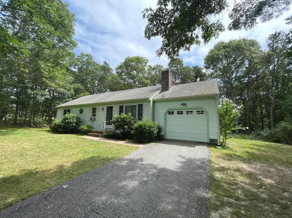 31 Cherrywood Lane, Marstons Mills, MA 02648