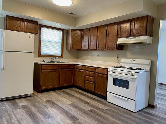 5th image of 2605 White St