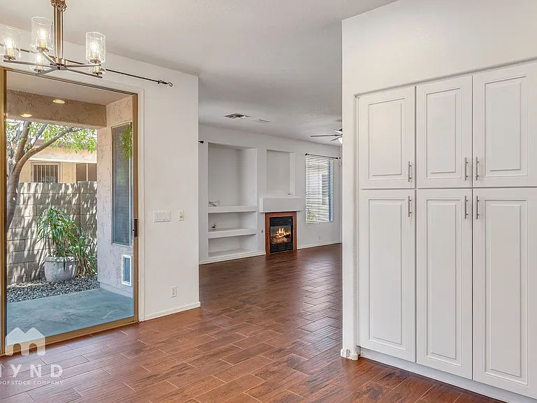 250 N Nash Way — Photo 4