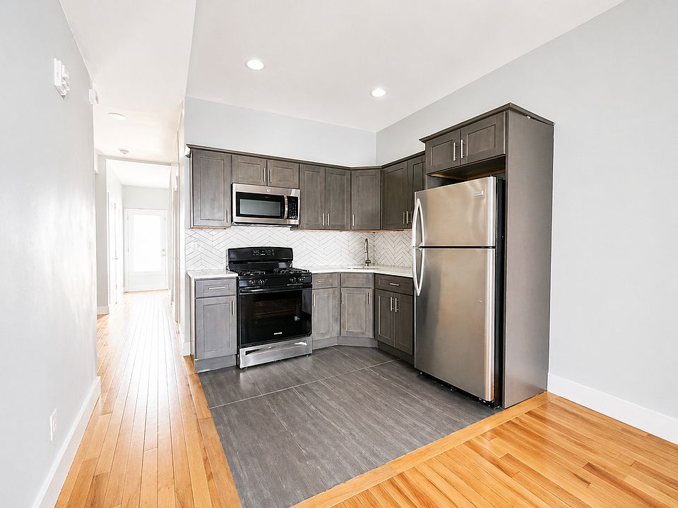 1st image of 19 Jewett Ave #1R
