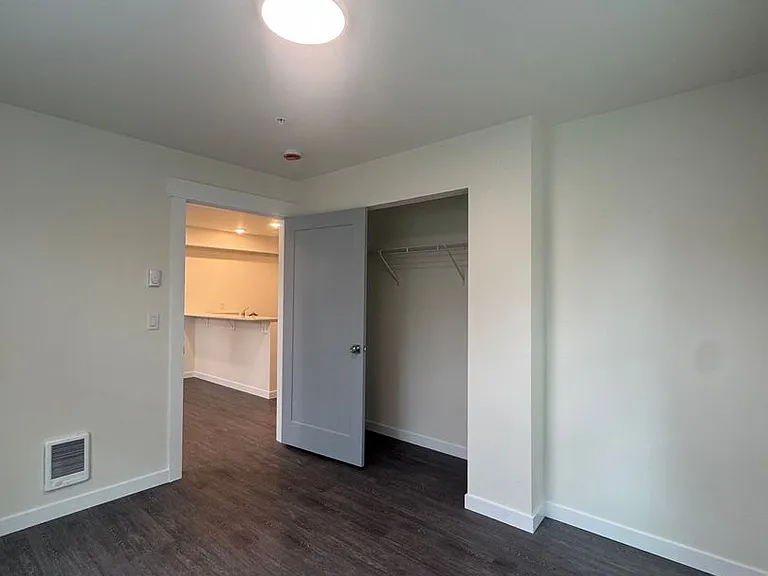 503 E Helena Ave — Photo 21