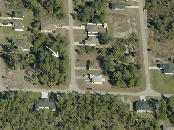 3rd image of 920 Hillcrest Ave