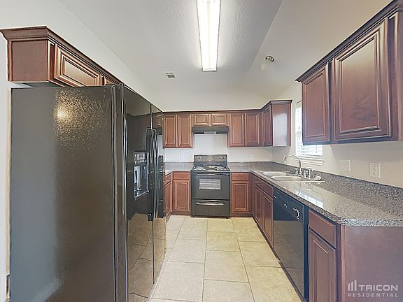 4th image of 8429 Weeping Cherry Ln