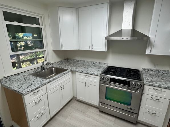 124 Richardson St #4