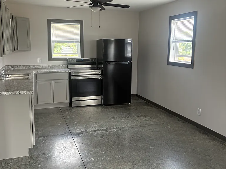 788 Tam St — Photo 6