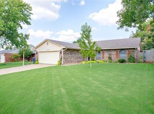 8720 Rambling Rd, Oklahoma City, OK 73132