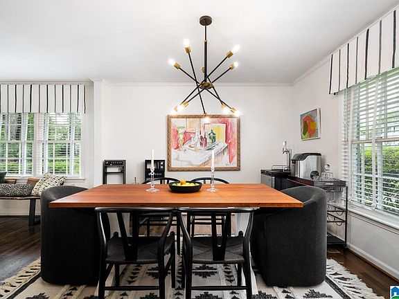 5th image of 1715 Carovel Cir