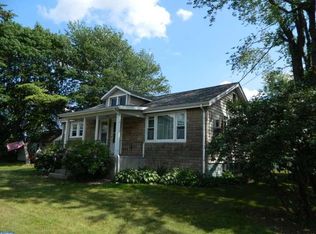 1043 Ydv Allentown Rd, Hamilton, NJ 08620