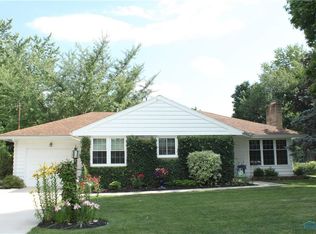 1025 Lyn Rd, Bowling Green, OH 43402