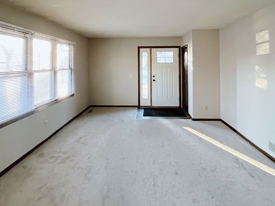 1st image of 12032 Maryland Ct #2