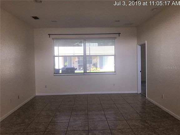 4th image of 2926 Willow Creek Ln
