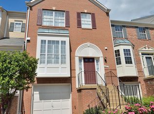 6915 Kerrywood Cir, Centreville, VA 20121
