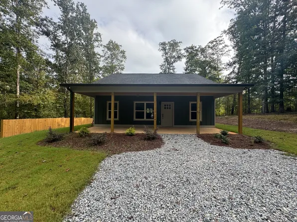 707 Hudson Ter, Royston, GA 30662