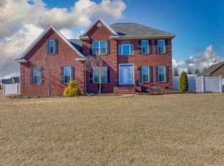 225 Mary Ellen Dr, Muscle Shoals, AL 35661