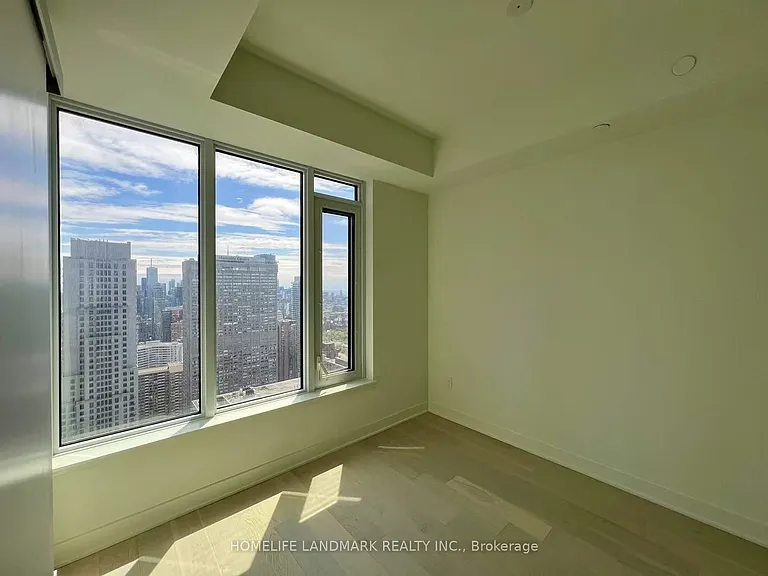 11 Yorkville Ave #4108 — Photo 7