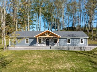 8 Wapiti Ln, Morgantown, WV 26501