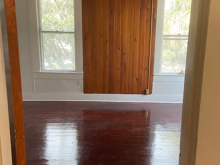 616 W Azeele St #3 — Photo 2