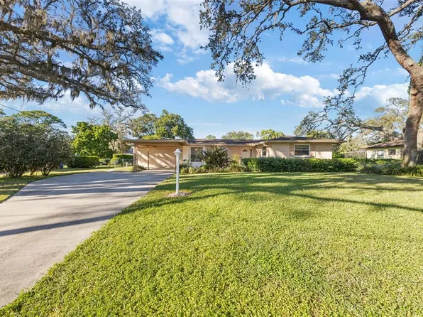 8714 W Lanway Dr, Tampa, FL 33637