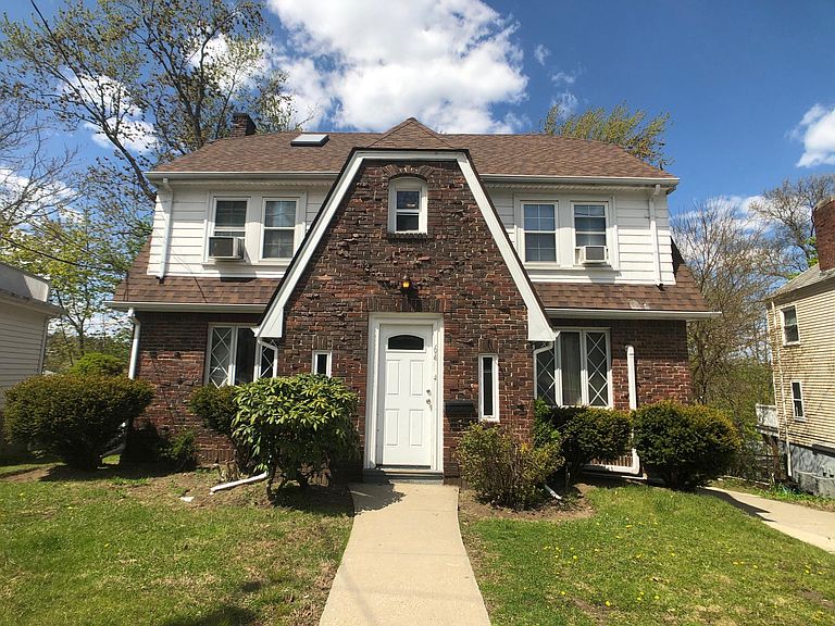 64 Undine Rd Brighton, MA, 02135 Apartments for Rent Zillow
