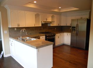 1242 Rambling Rd, Simi Valley, CA 93065