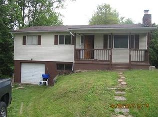 1827 Midland Trl, Milton, WV 25541