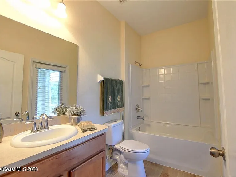 5834 Trieda Dr — Photo 12